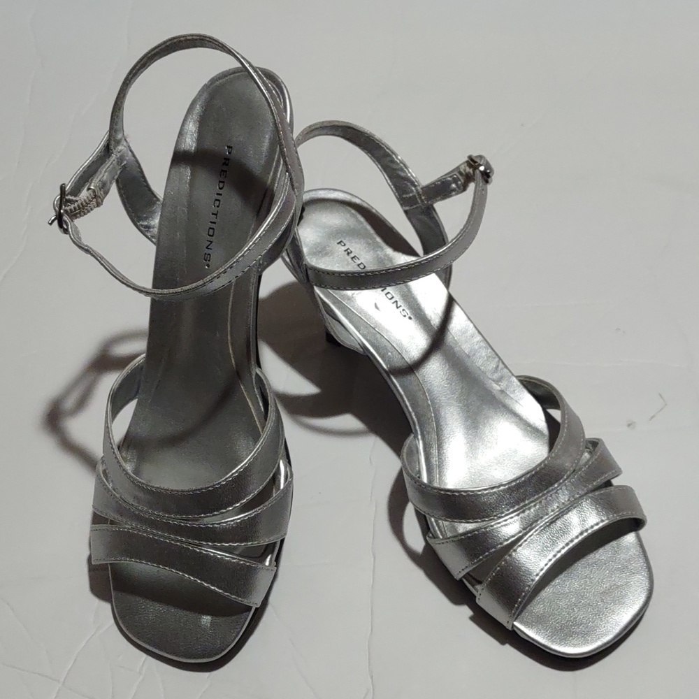 Prediction Silver Ankle-Strap Sandals with a Kitten Heel